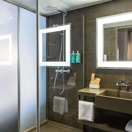 Novotel Leeds Centre-3